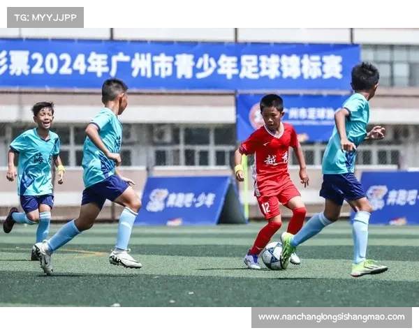 广州足球培训中心:专业培养青少年足球人才 打造未来足球之星 广州足球培训中心:专业培养青少年足球人才 打造未来足球之星